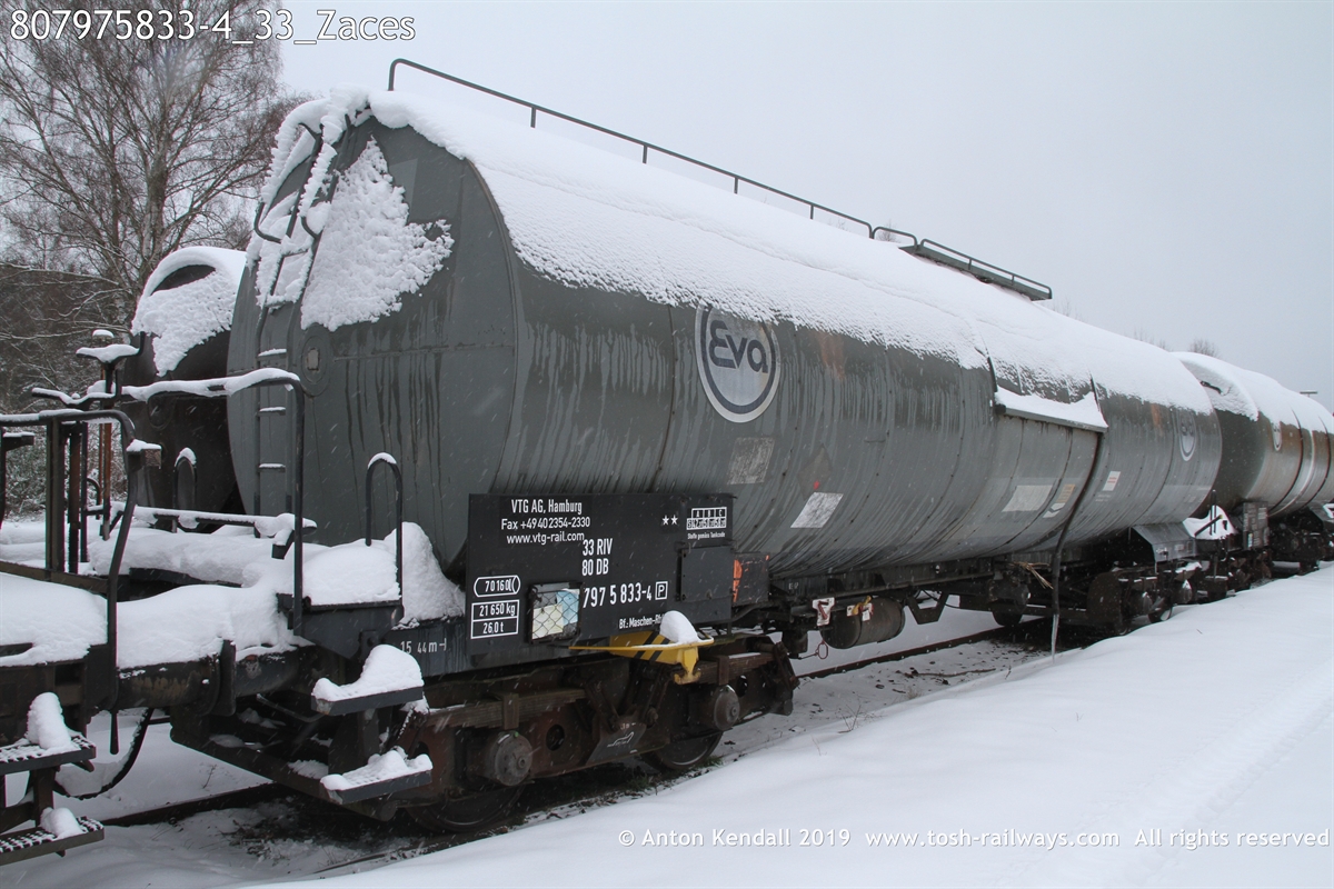 807975833-4_33_Zaces.JPG